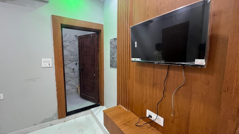 Imagen de la habitación del Hotel Tanya Palace. Foto 9