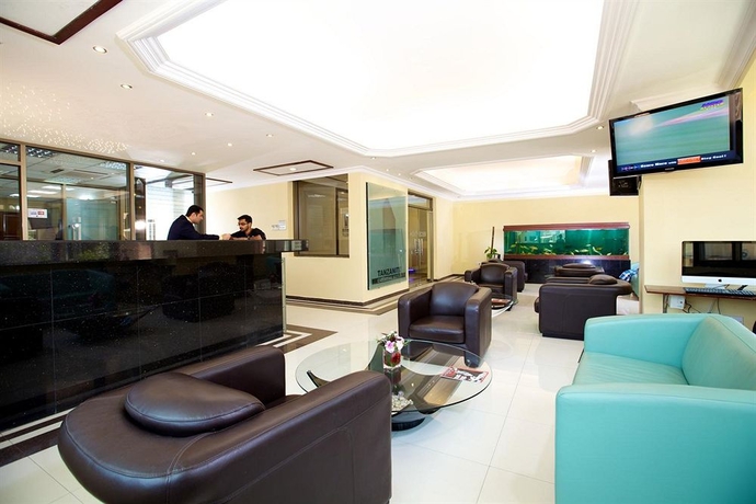 Imagen de los interiores del Hotel Tanzanite Executive Suites. Foto 16