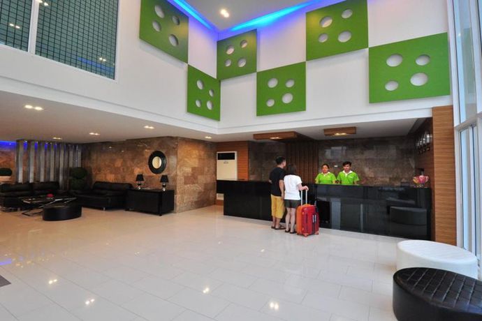 Imagen de los exteriores del Hotel Tanzeno. Foto 13