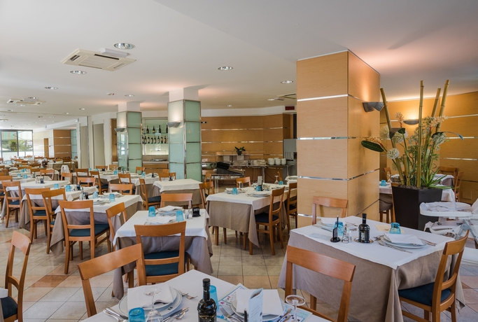 Imagen del bar/restaurante del Hotel Taormina, Acquaviva Picena. Foto 4