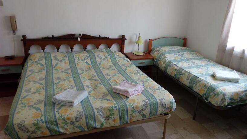 Imagen de la habitación del Hotel Taormina BandB. Foto 19