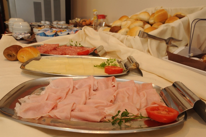 Imagen del bar/restaurante del Hotel Taormina, Bardolino. Foto 4