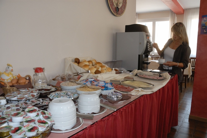 Imagen del bar/restaurante del Hotel Taormina, Bardolino. Foto 5