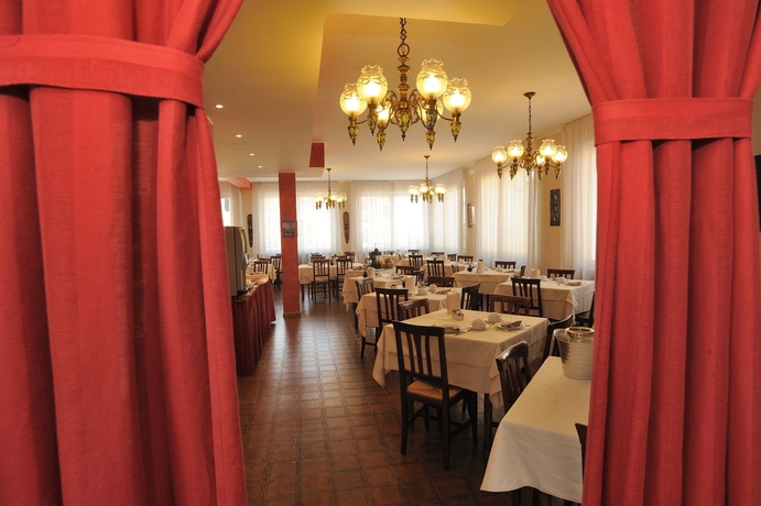 Imagen del bar/restaurante del Hotel Taormina, Bardolino. Foto 6
