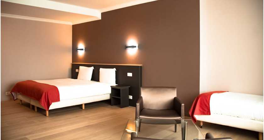 Imagen de la habitación del Hotel Taormina Brussels Airport. Foto 5