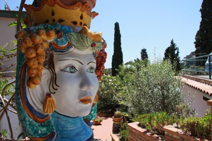 Imagen general del Hotel Taormina Garden. Foto 2