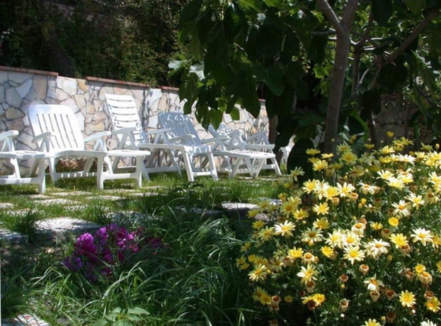 Imagen de los exteriores del Hotel Taormina Garden. Foto 7