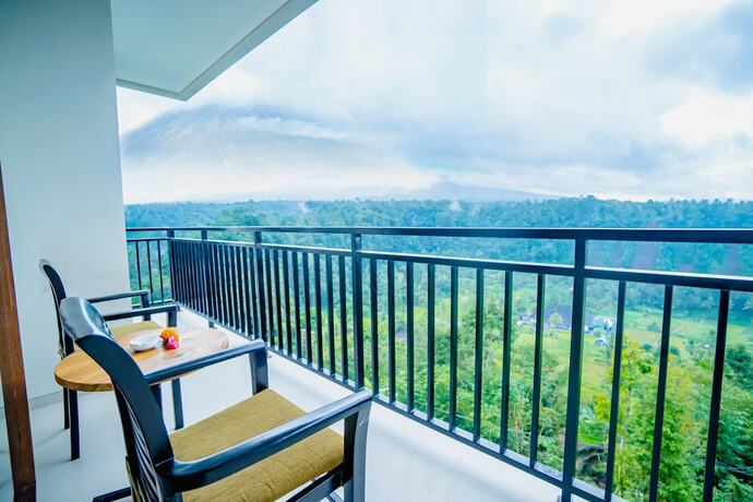 Imagen general del Hotel Tapa Agung View. Foto 8