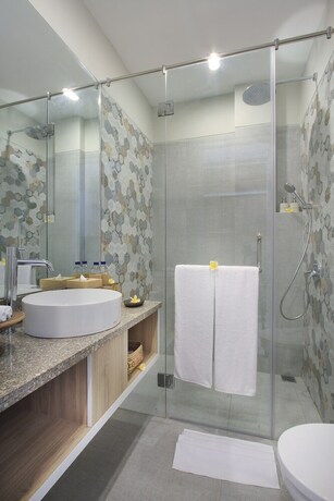 Imagen de la habitación del Hotel Tapa Tepi Kali. Foto 32