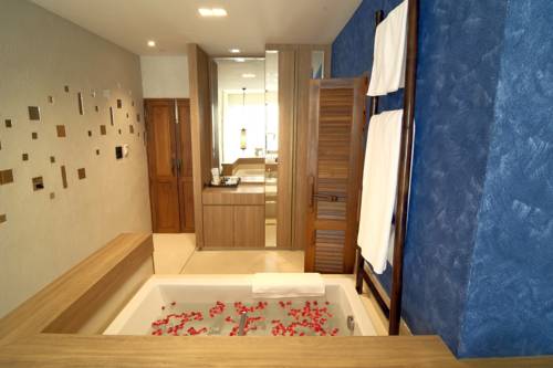Imagen de la habitación del Hotel Tapae Gate Villa. Foto 5