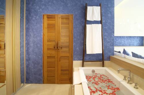 Imagen de la habitación del Hotel Tapae Gate Villa. Foto 15