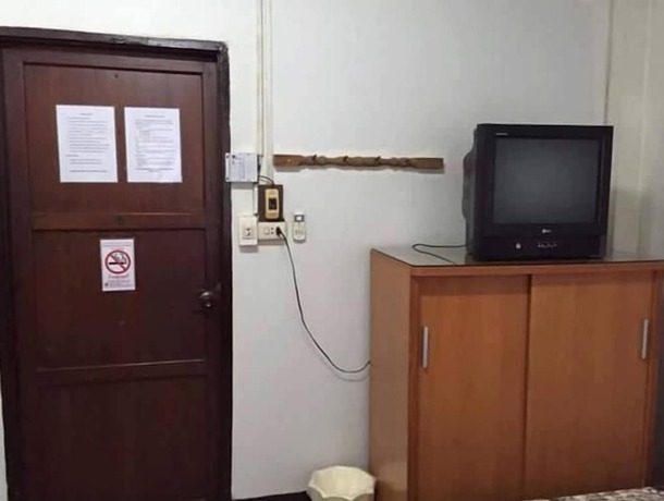 Imagen de la habitación del Hotel Tapae Inn. Foto 15
