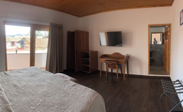 Imagen de la habitación del Hotel Tapalpa Casa Colibr&iacute;. Foto 7