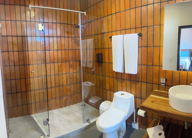 Imagen de la habitación del Hotel Tapalpa Casa Colibr&iacute;. Foto 13
