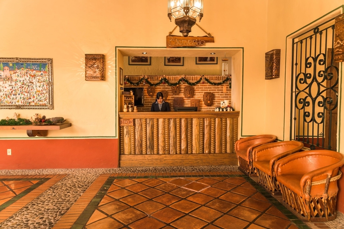 Imagen de los interiores del Hotel Tapalpa Country Club. Foto 19