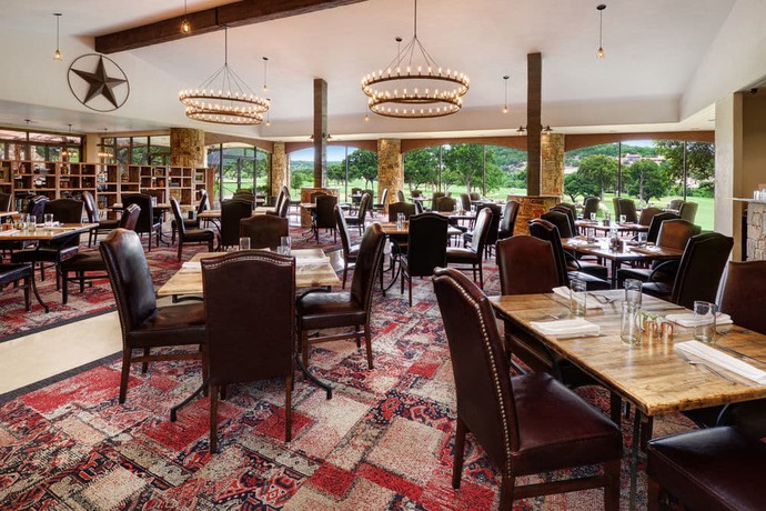 Imagen del bar/restaurante del Hotel Tapatio Springs Hill Country Resort. Foto 2