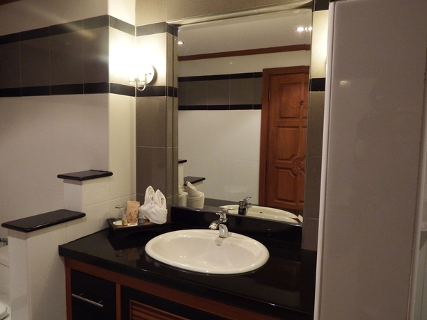 Imagen de la habitación del Hotel Tara Court. Foto 3