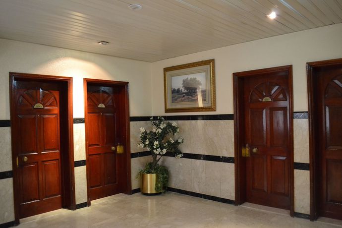 Imagen de los interiores del Hotel Tara, Deira. Foto 17