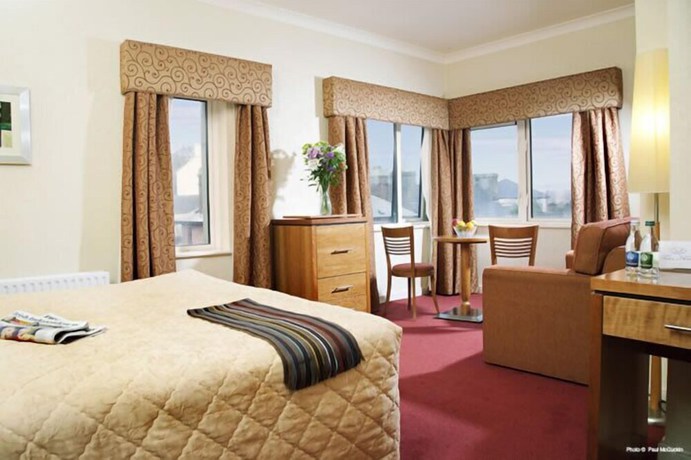 Imagen de la habitación del Hotel Tara, Killybegs. Foto 11