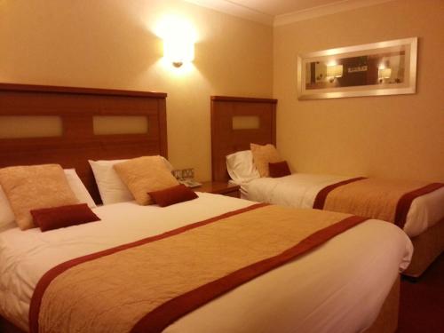 Imagen de la habitación del Hotel Tara, Killybegs. Foto 6