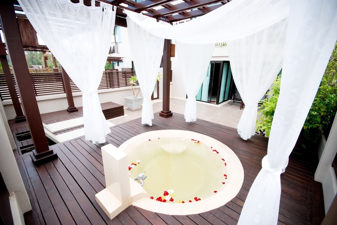 Imagen de los interiores del Hotel Tara Mantra Cha Am Resort. Foto 12