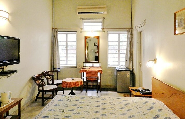 Imagen de la habitación del Hotel Tara Niwas. Foto 16