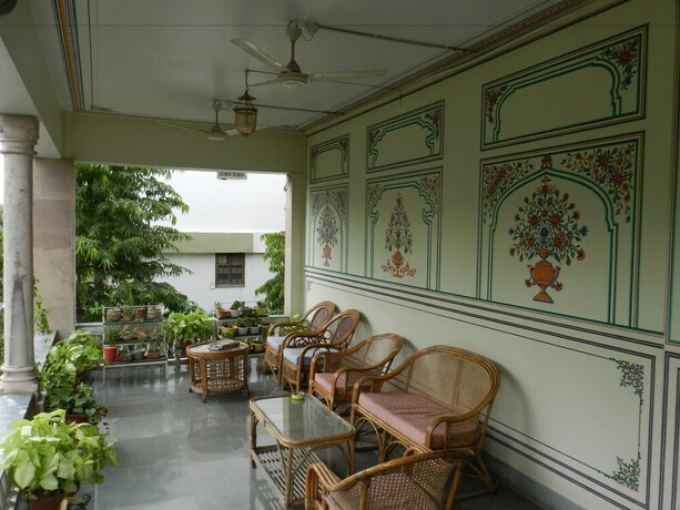 Imagen de los interiores del Hotel Tara Niwas. Foto 21