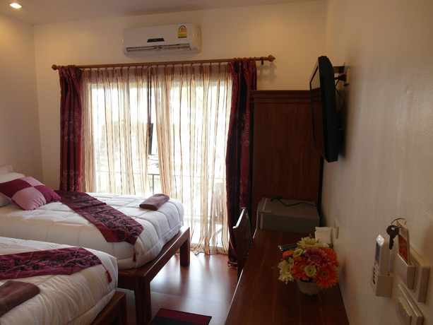 Imagen de la habitación del Hotel Tara Raft Kanchanaburi. Foto 14