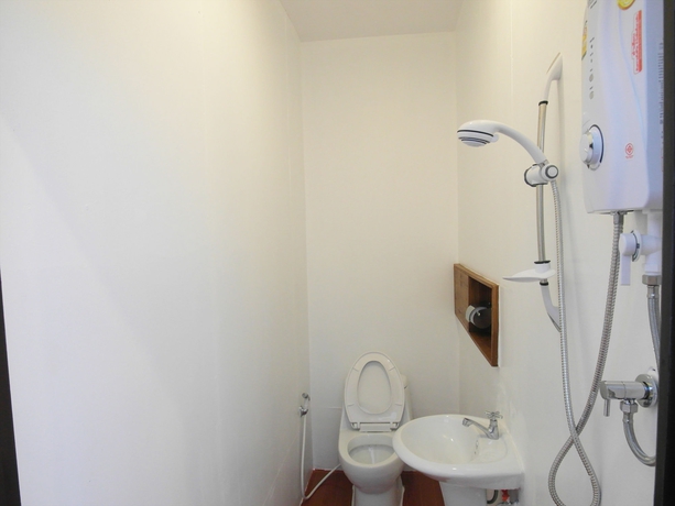 Imagen de la habitación del Hotel Tara Raft Kanchanaburi. Foto 16