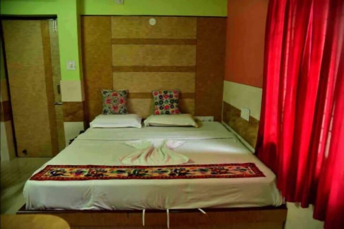 Imagen de la habitación del Hotel Tara Residency. Foto 9