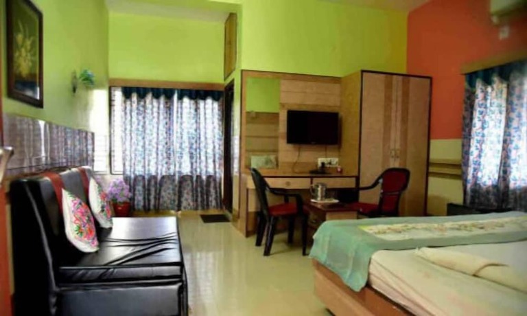 Imagen de la habitación del Hotel Tara Residency. Foto 11