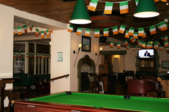 Imagen del bar/restaurante del Hotel Tara Towers. Foto 5