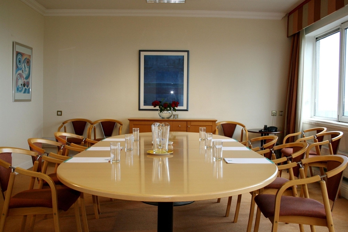 Imagen de los interiores del Hotel Tara Towers. Foto 10