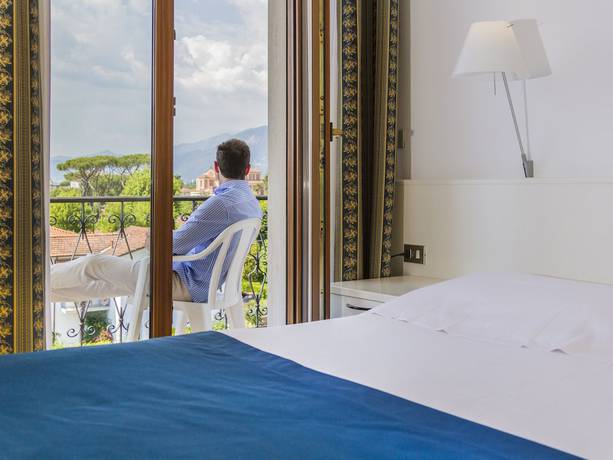 Imagen de la habitación del Hotel Tarabella, Forte de Marmi. Foto 6