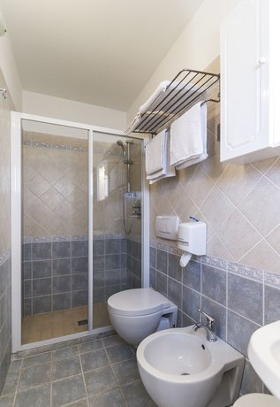 Imagen de la habitación del Hotel Tarabella, Forte de Marmi. Foto 11