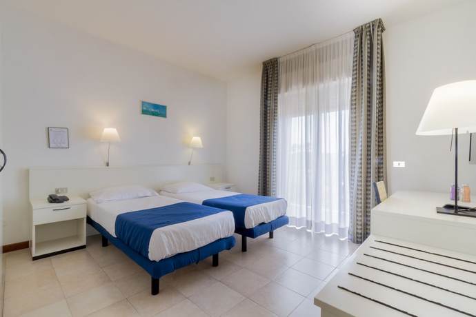 Imagen de la habitación del Hotel Tarabella, Forte de Marmi. Foto 12
