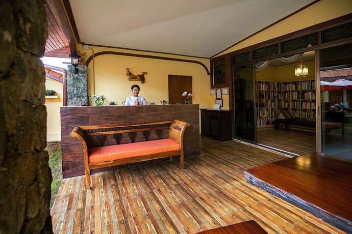 Imagen de los interiores del Hotel Taratai Villa. Foto 28