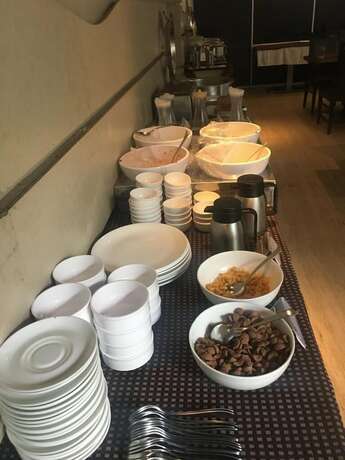 Imagen general del Hotel Tarawade Clarks Inn. Foto 3