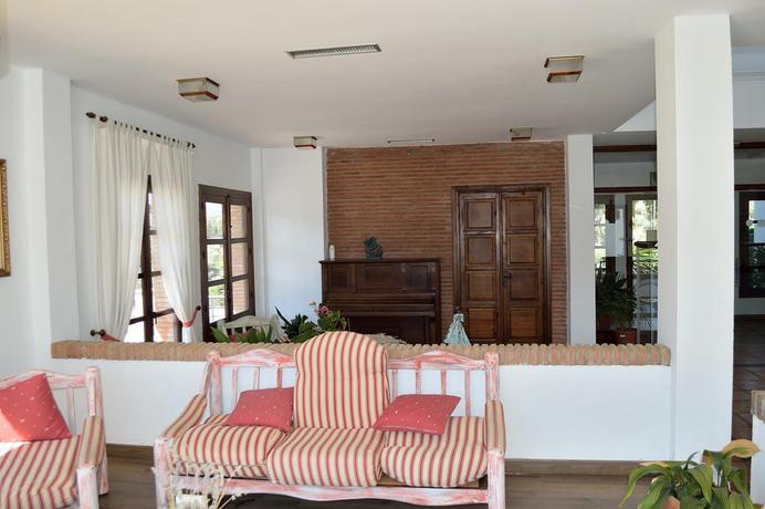 Imagen de los interiores del Hotel Taray Botanico. Foto 18