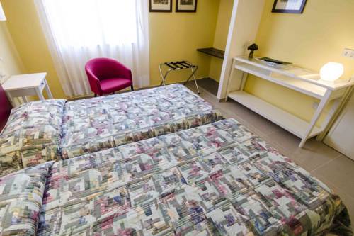 Imagen de la habitación del Hotel Tarconte. Foto 12