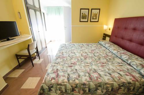 Imagen de la habitación del Hotel Tarconte. Foto 16