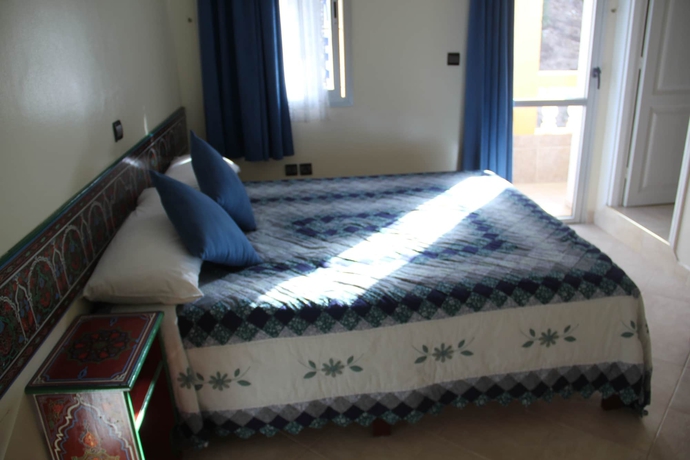 Imagen de la habitación del Hotel Tarek. Foto 13