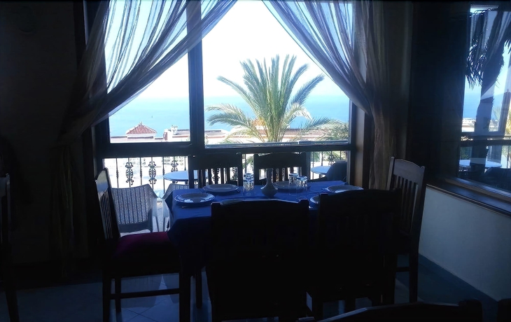 Imagen de la habitación del Hotel Tarifa Beach. Foto 8