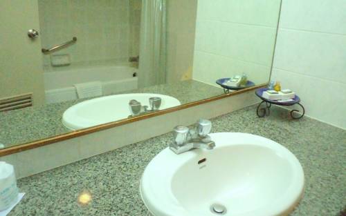 Imagen de la habitación del Hotel Tarin. Foto 3