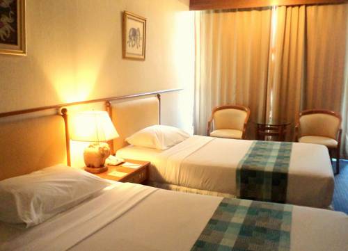 Imagen de la habitación del Hotel Tarin. Foto 4