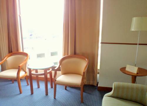 Imagen de la habitación del Hotel Tarin. Foto 5