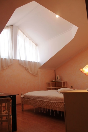 Imagen de la habitación del Hotel Tarnava. Foto 13