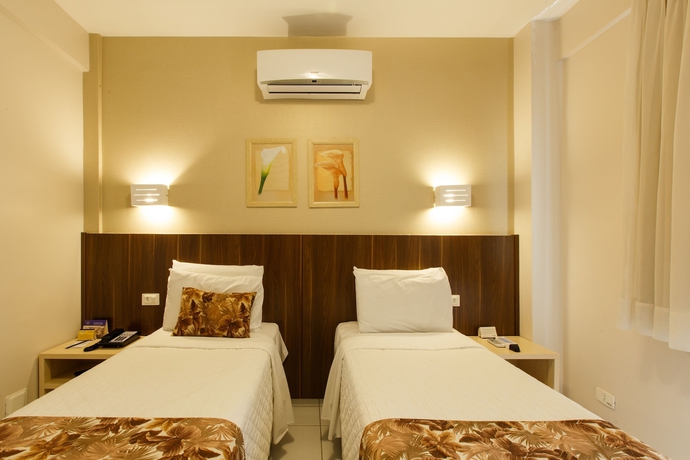 Imagen de la habitación del Hotel Tarob&aacute;. Foto 9