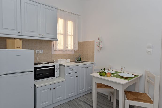 Imagen de la habitación del Hotel Tarsa Studios and Apartments. Foto 6