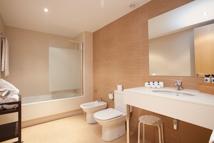 Imagen de la habitación del Hotel Tarter Mountain Suites. Foto 3